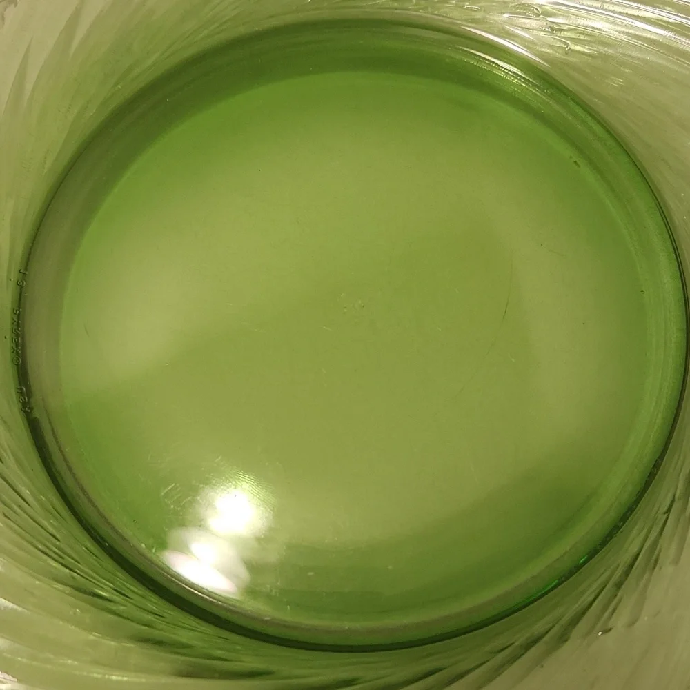 Pyrex Festiva Spring Green Swirl Glass Dinner Plates Set of 4 Vintage - Picture 4 of 5
